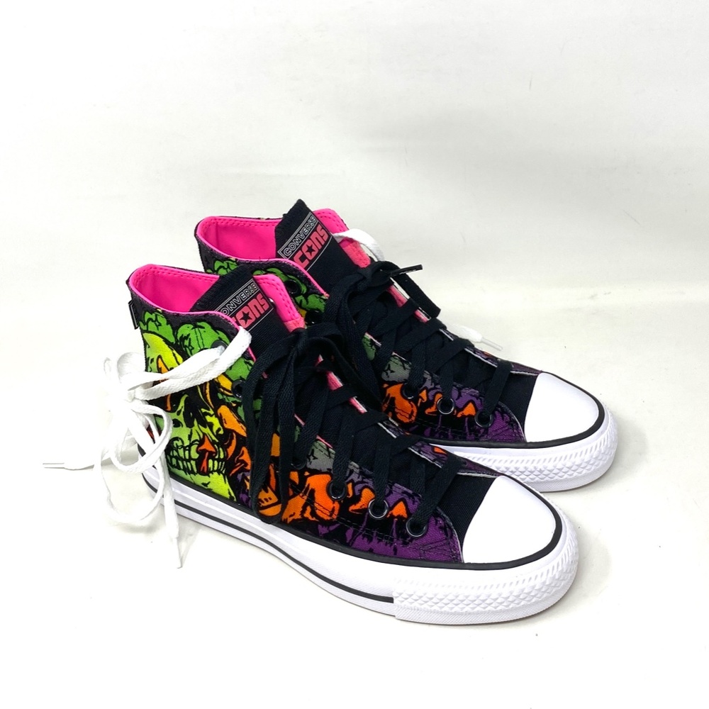 WORN ONCE - Hi-Top Neon Skull w/Velvet - Picture 7 of 10